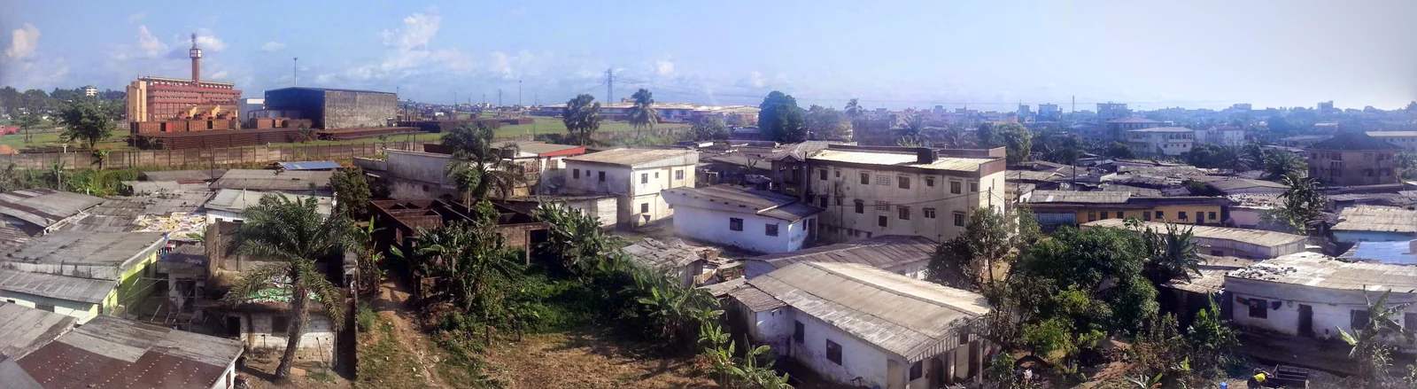 Buildings and neighbourhoods in Douala, 2014. Context photograph.